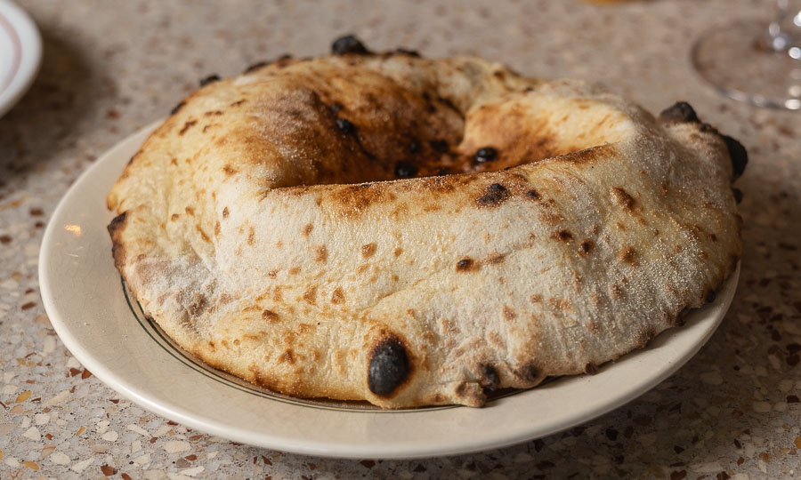 Pan cachetón, de masa de pizza