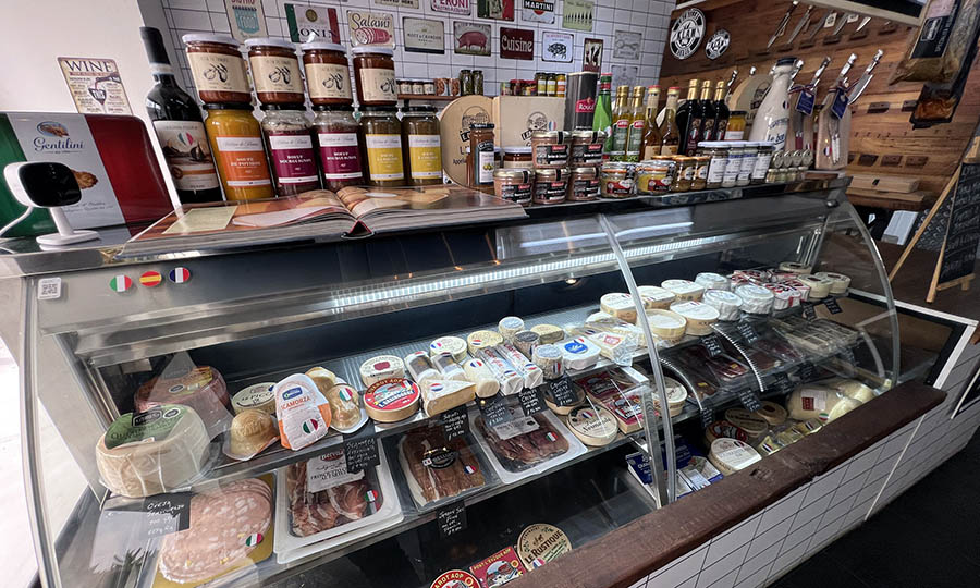 El emporio Bellucci al interior de local de De Costa a Costa - De Costa a Costa - Vitacura