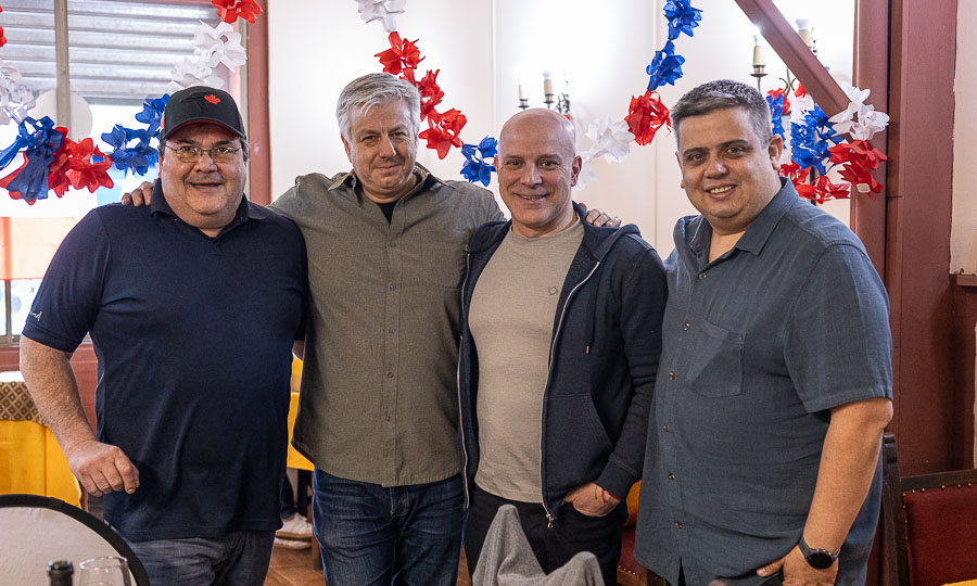 El team de la reseña