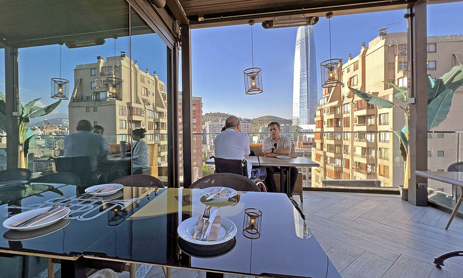 La vista desde las mesas del restobar VistAndes
