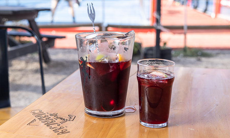 Pitcher con Sangria de la casa