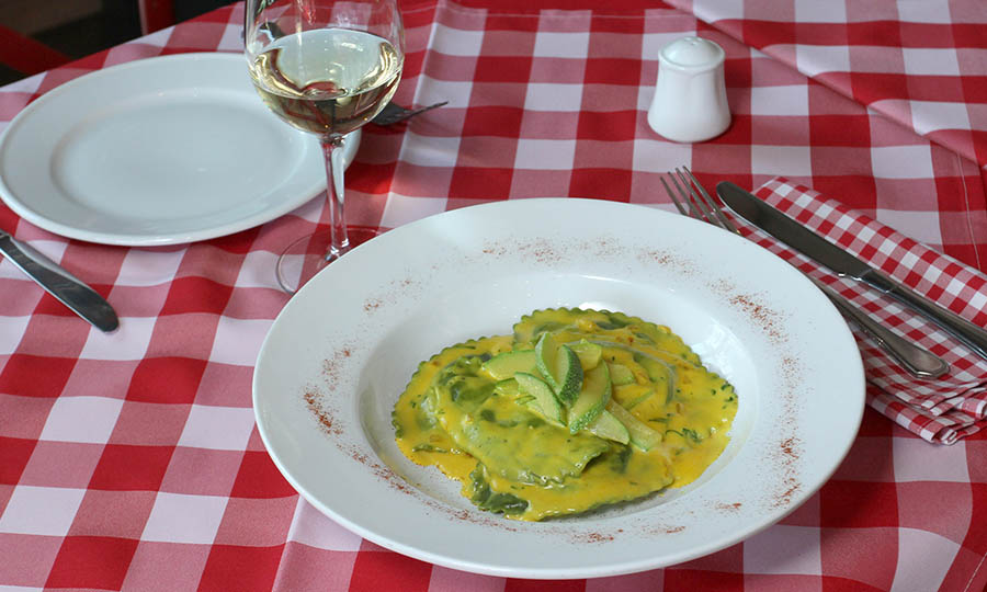 Sorrentinos al carciofi con salsa Giulietta - Maniero