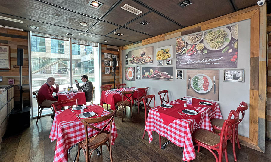El saln interior de Maniero Restaurante - Maniero