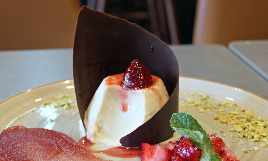 Panacotta salsa de frutilla - Fiamma