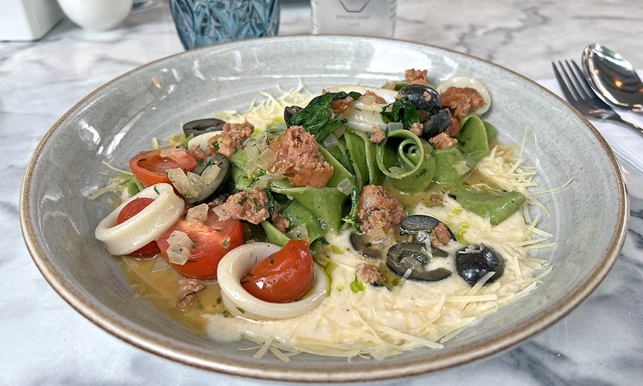 Pappardelle de mar y tierra