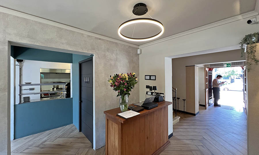 La caja y hall de distribuci�n de Gatopardo - Gatopardo Bistr�