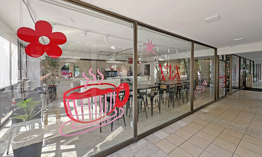 Fachada de V�a Cafetera en la calle Jos� Antonio Soffia - V�a Cafetera