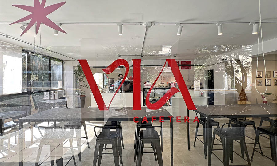 Fachada de V�a Cafetera en la calle Jos� Antonio Soffia - V�a Cafetera