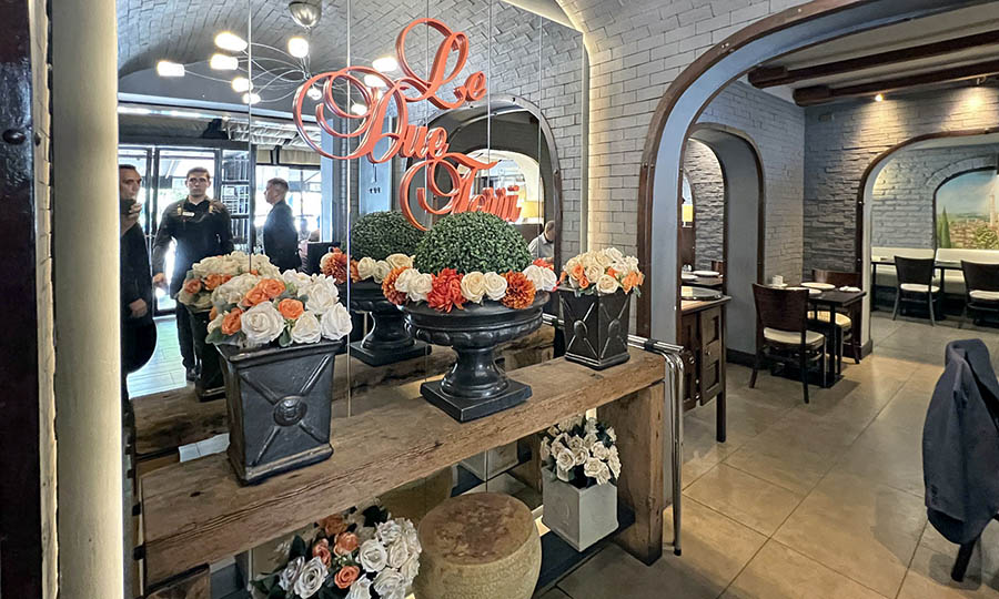 Pequeños salones interiores de Le Due Torri en Isidora - Le Due Torri - Isidora