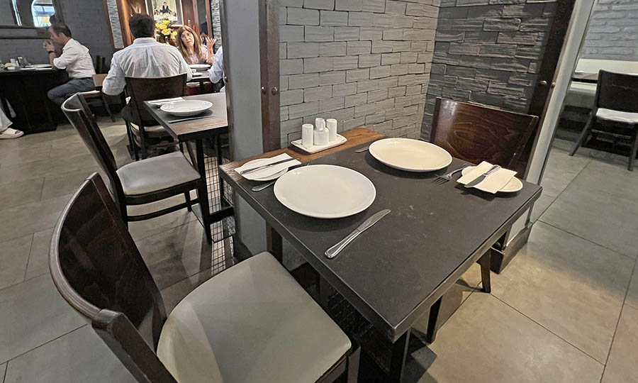 Pequeños salones interiores de Le Due Torri en Isidora - Le Due Torri - Isidora