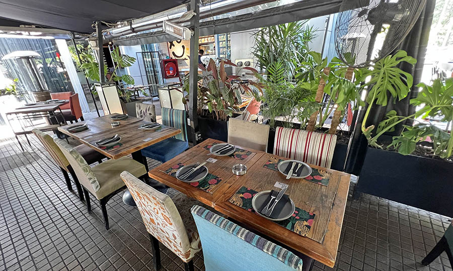 La terraza principal de Oporto Salvaje - Oporto Salvaje