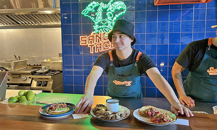 Servicio de tacos en accin - Sanchez Tacos