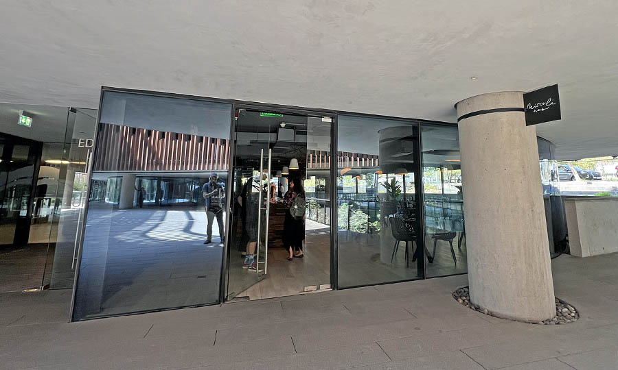 La entrada a Miscelnero en el piso 1
