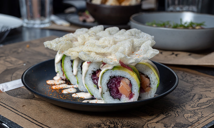 Acevichado maki de Brutal Sushi Nikkei 