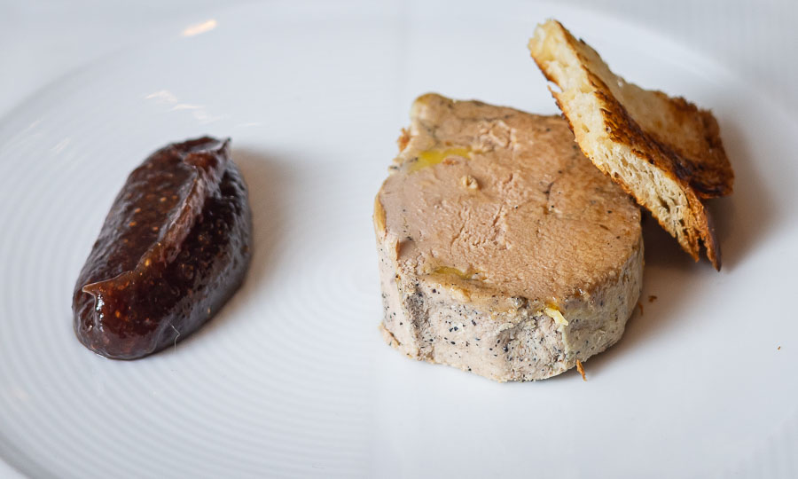 Terrine de Foie Gras au Torchon