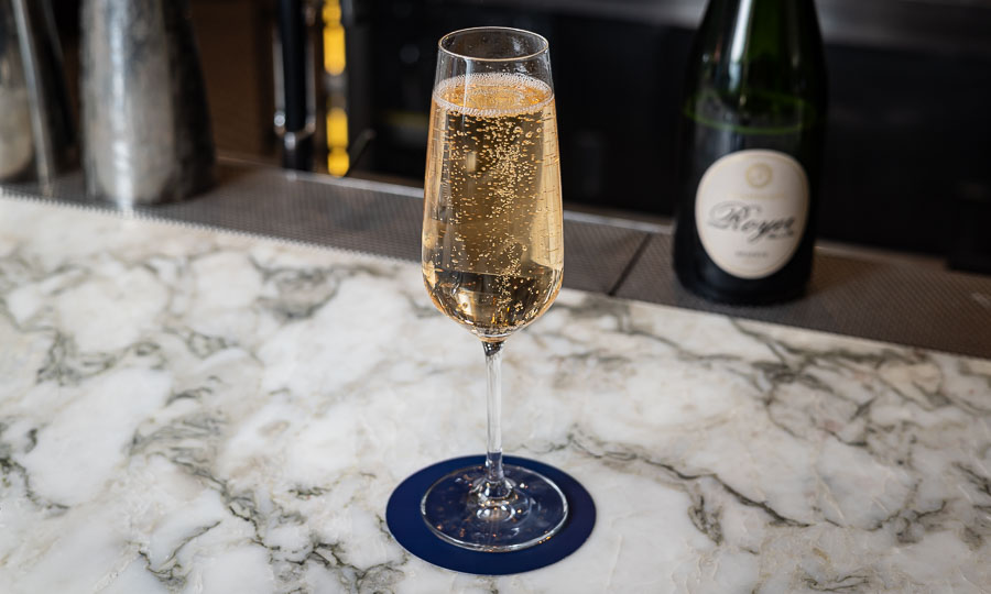 Champaa Royer, Brut