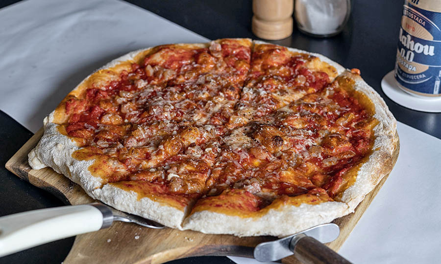 Pizza Carbonara: con guanciale