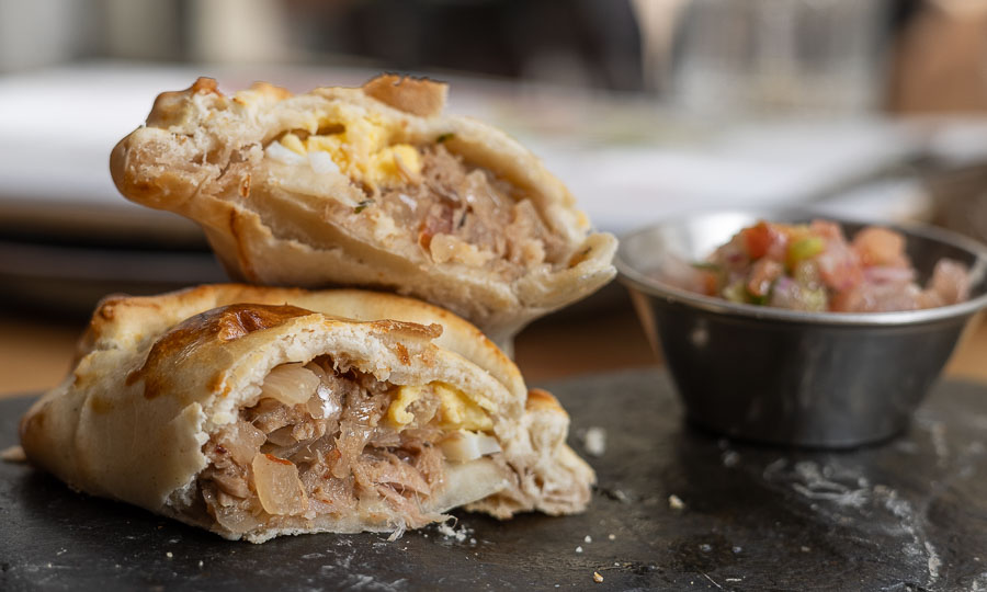 Del Men de almuerzo: Empanada de atn en conserva con pebre