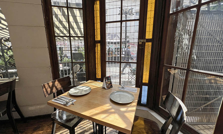 El saln principal del restaurante Mulato