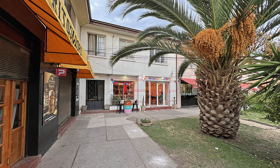 Fachada de Cabrn Taquera