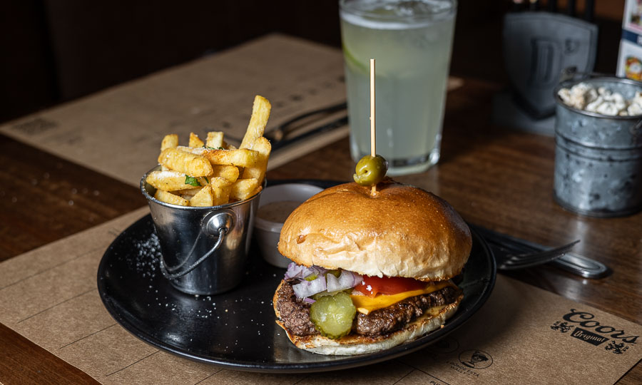 Cheese burger hecha y derecha - D Gang Restaurante