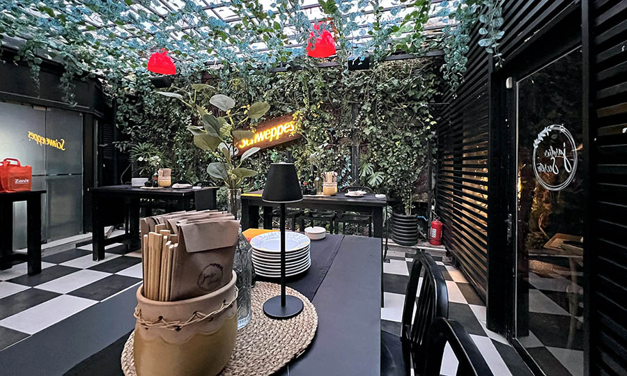 La terraza interior de Jardn Secreto  - Bar Jardn Secreto
