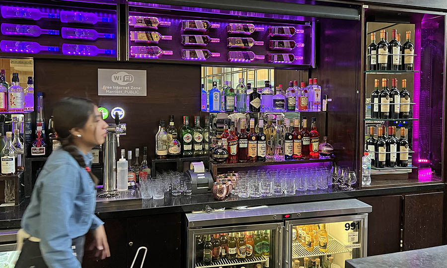 La barra de Akn Bar Lounge - Akun Lounge Bar - Marriott
