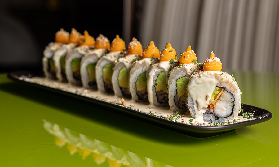 Maki acevichado de pescado blanco