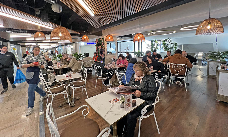 La mesas de Cest si Bon Panormico - Cest si Bon - Mall Vivo Panormico