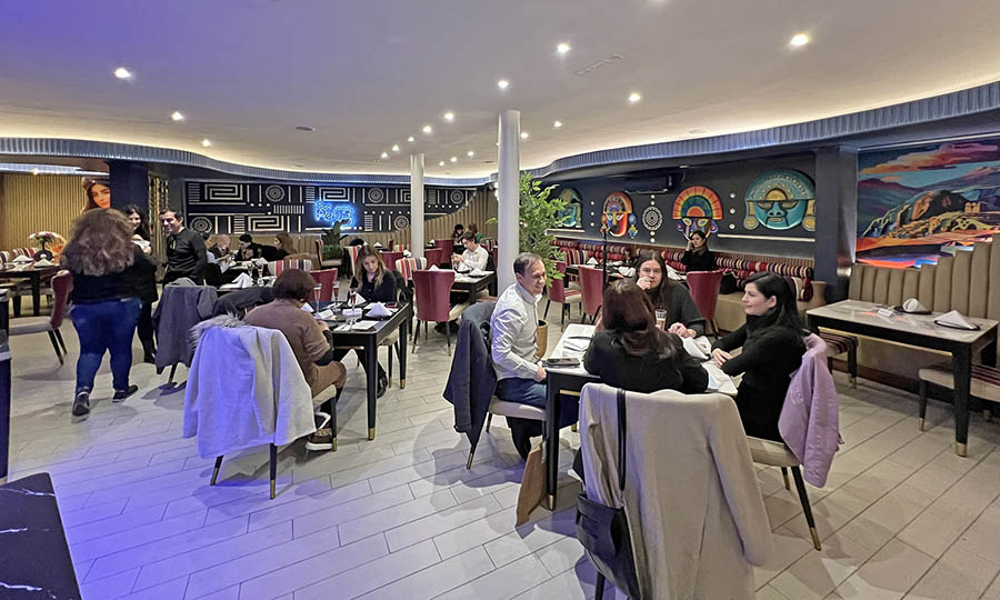 El saln del 2 piso del restaurante Son Per