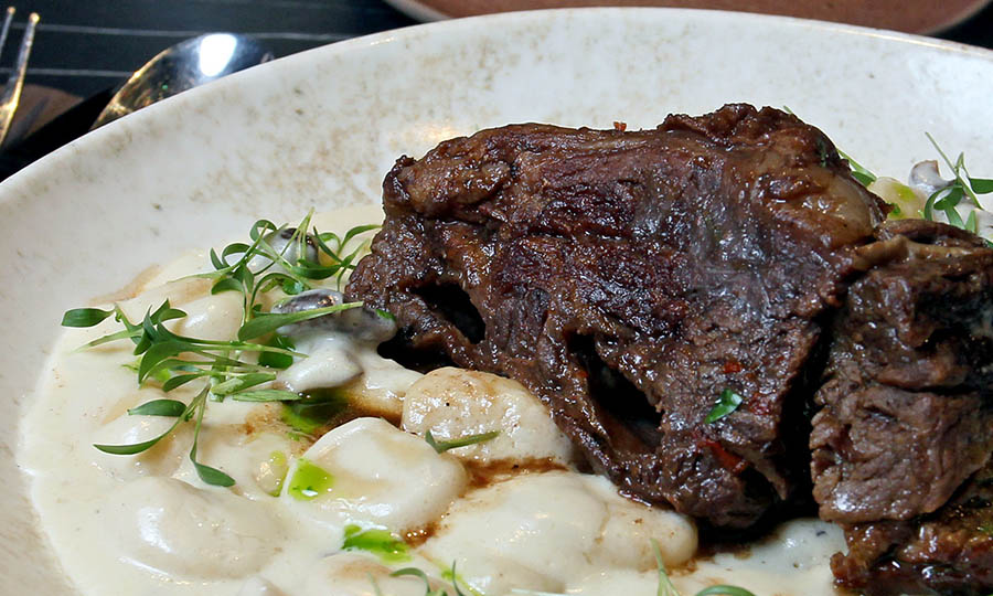 oquis de Montmartre, con asado de tira - Bardot Dance Club
