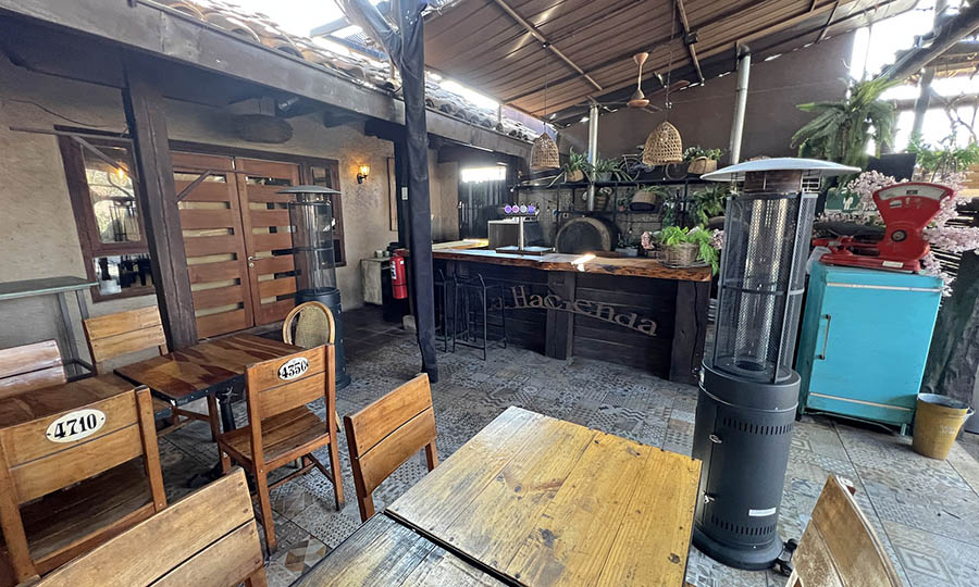 La gran terraza y zona de eventos de La Hacienda - La Hacienda Machal