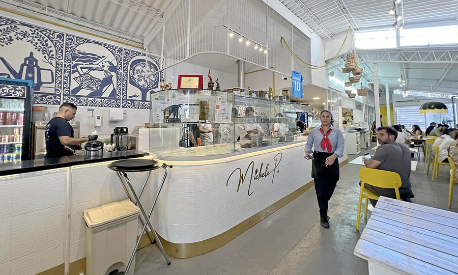 El sal�n interior de Alleria Pizzer�a