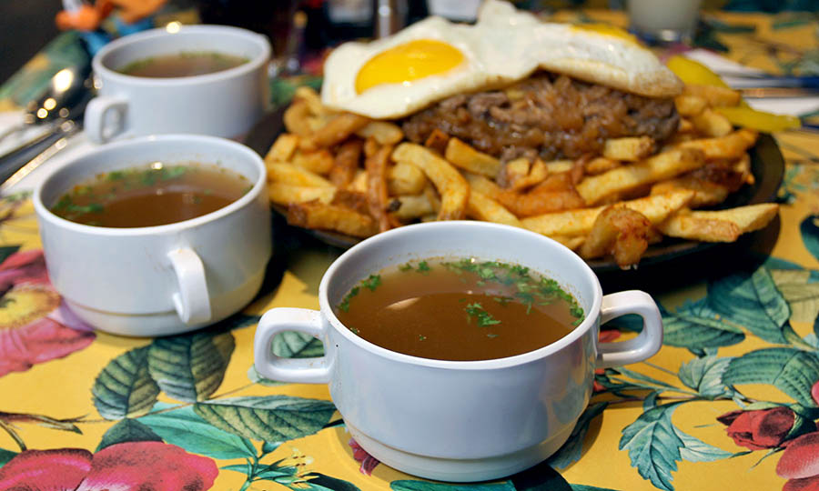 La notable Chorrillana de vacuno de Don Cesar - Don C�sar - MUT