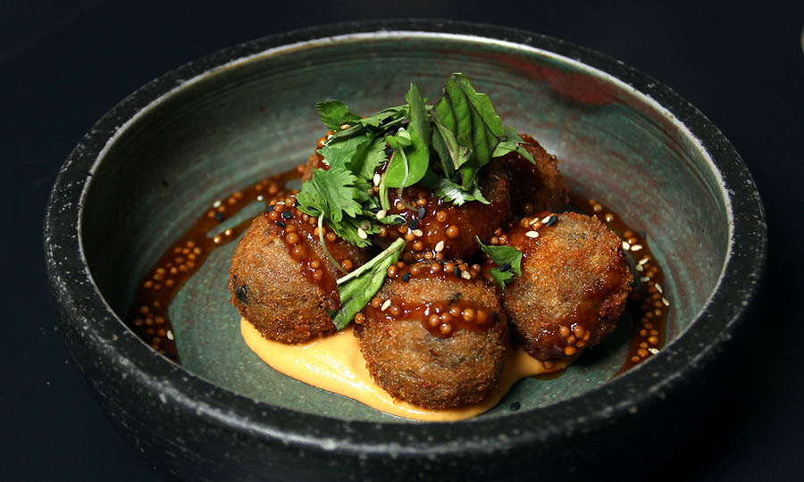 Ex�ticas Croquetas de pato - DonDoh Santiago