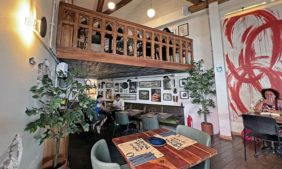 El sal�n interior de Oda Santiago