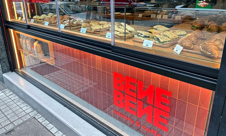 Fachada del Caf� Bene Bene en Agustina - Bene Bene