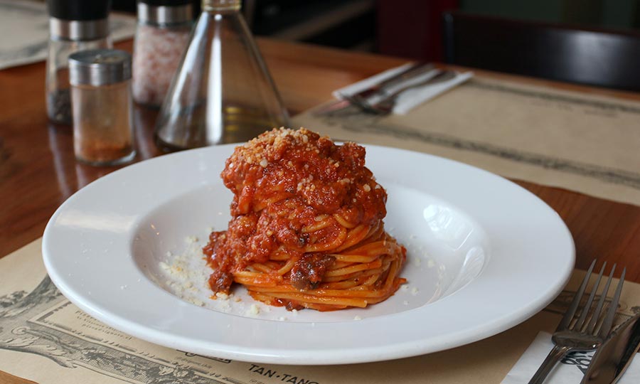 Sorprendente Spaghetti all�amatriciana - Signore Pizza