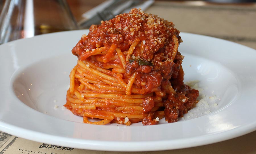 Sorprendente Spaghetti all�amatriciana - Signore Pizza