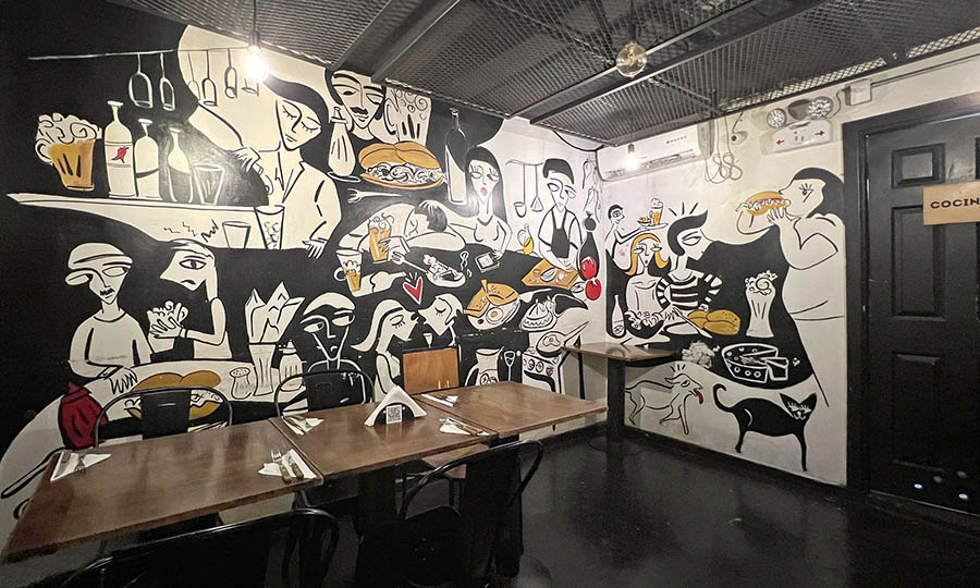 El sal�n con mural de Antonia Boza en Jos� Ram�n 277 - Jos� Ram�n 277