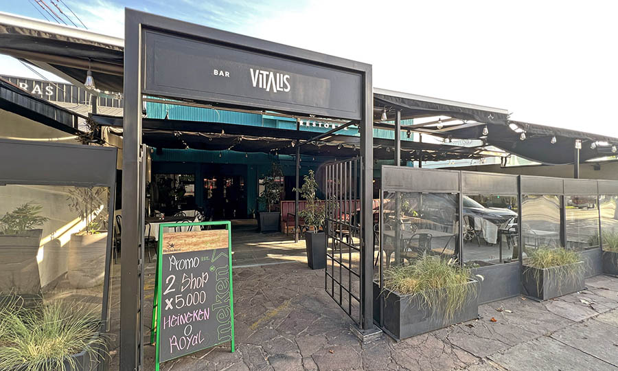 Fachada de Casa Vitalis en Vitacura - Casa Vitalis