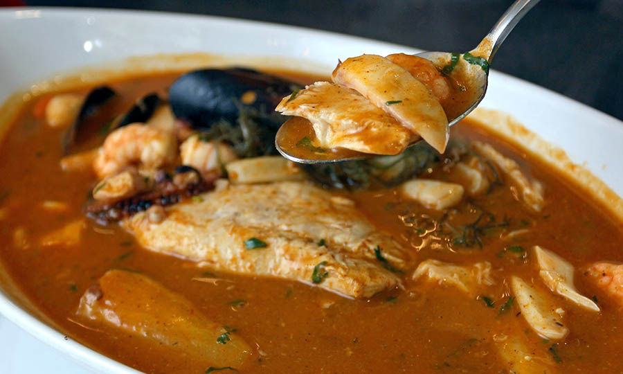 Parihuela de pescado - Machu Picchu Providencia