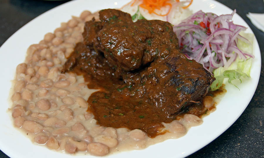 Logrado Seco a la norteña de asado de tira - Machu Picchu Providencia