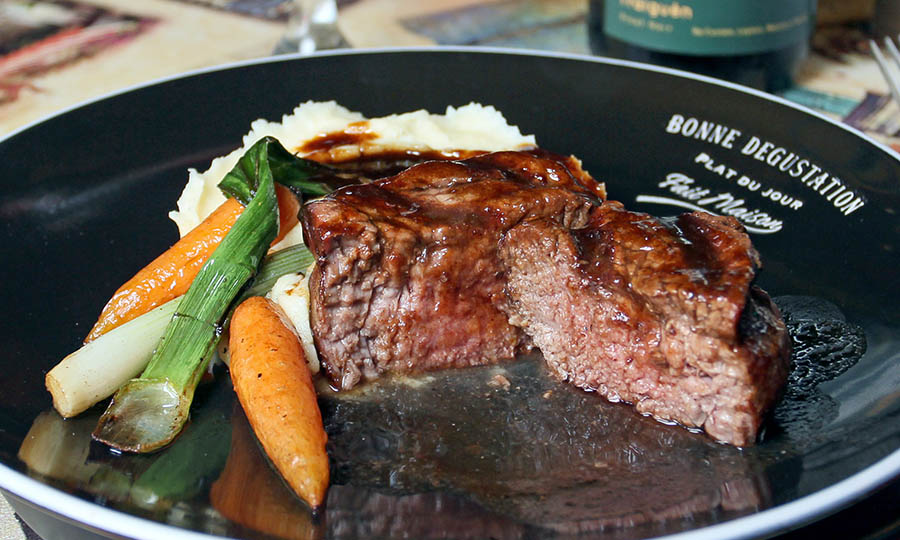 Filete con pur� y verduras - Normandie Restaurant