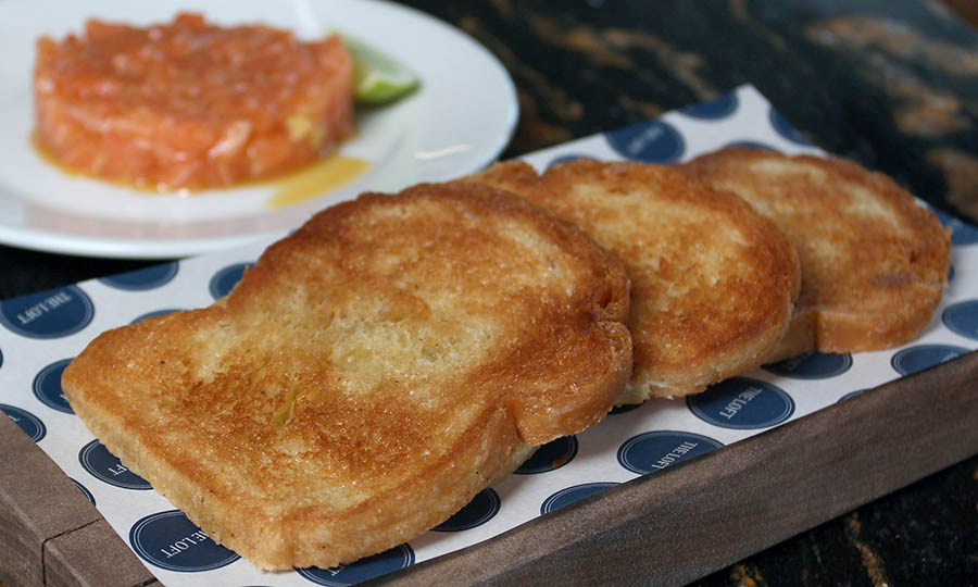 Magistral Tartar de salm�n - The Loft Santiago