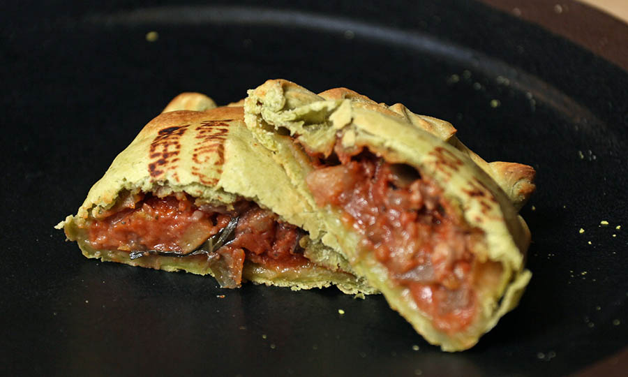 Empanada Parmigiana berenjena - Sama Empanadas - MUT