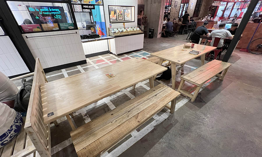 Las mesas de Sama Empanadas en MUT - Sama Empanadas - MUT