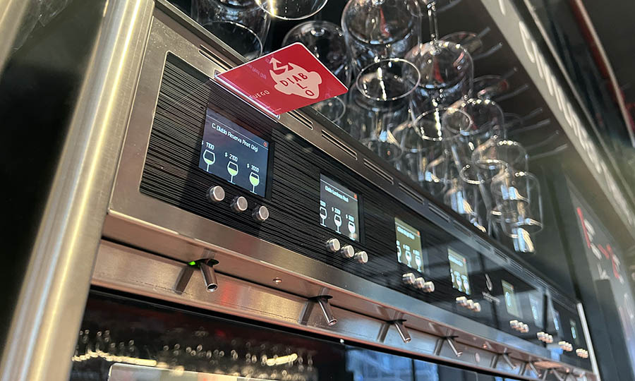 El poderoso Wine Dispenser y Cava de Diablo - Diablo Vino y Fuego