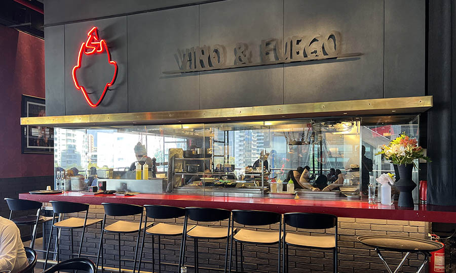 La cocina parrillas a la vista de Diablo - Diablo Vino y Fuego