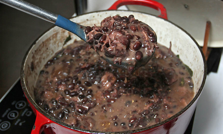 La feijoada y arroz de Fogo de Chao
